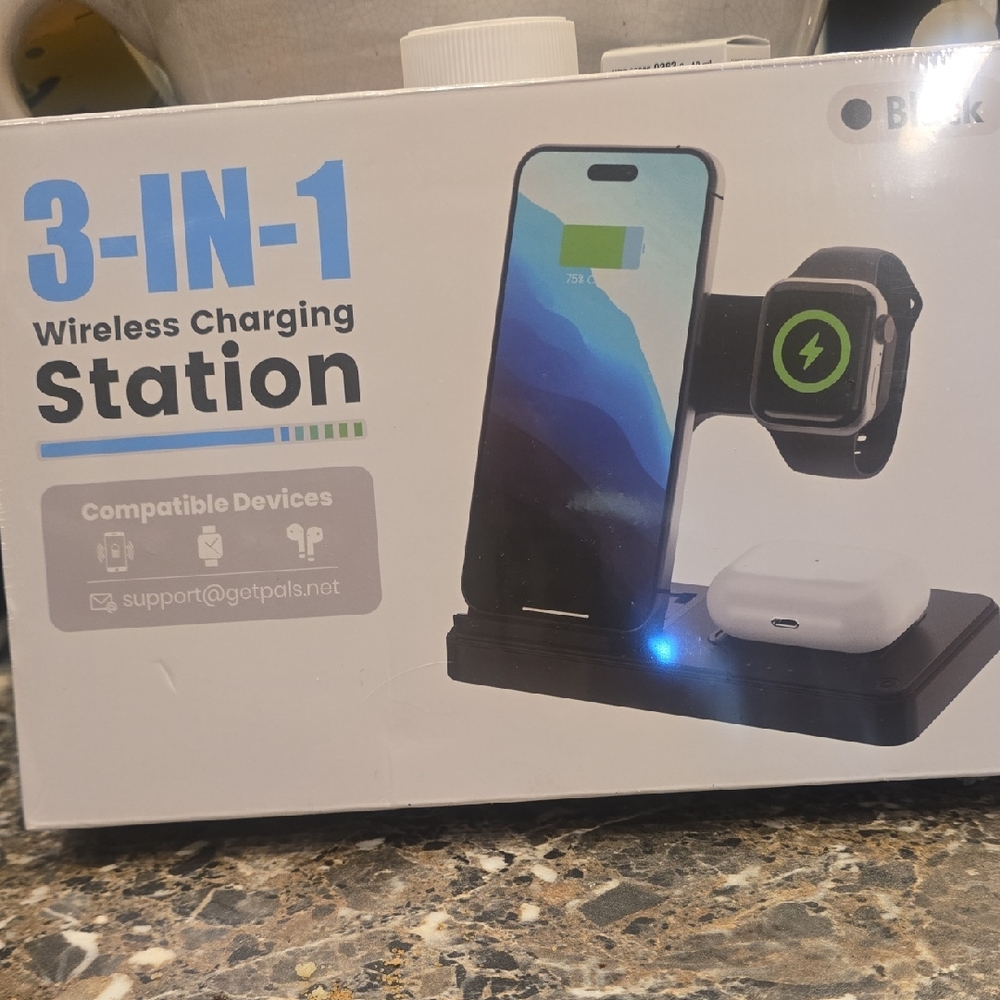 Black Multi-Device Wireless Charger - Black